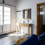 The Biscuit House By Pontanegraazores Holiday home Praia da Vitoria