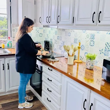 The Biscuit House By Pontanegraazores בית נופש Praia da Vitória