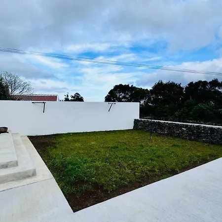 Dom wakacyjny The Biscuit House By Pontanegraazores *