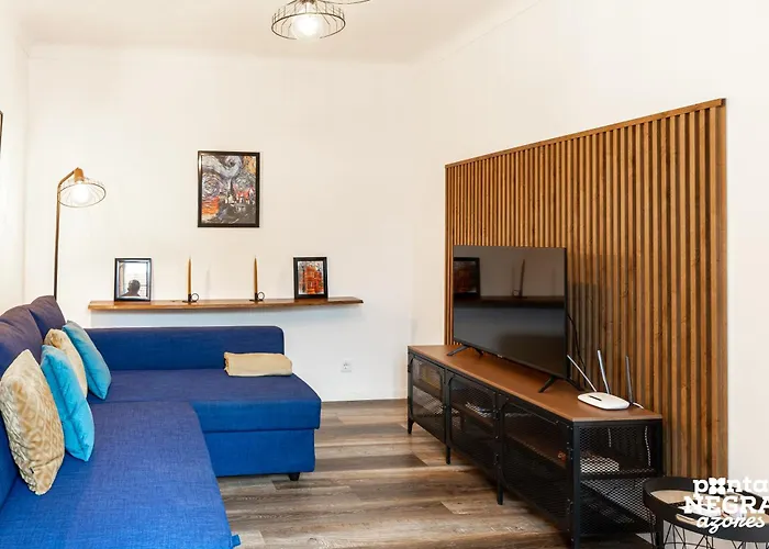 The Biscuit House By Pontanegraazores 普拉亚达维多利亚