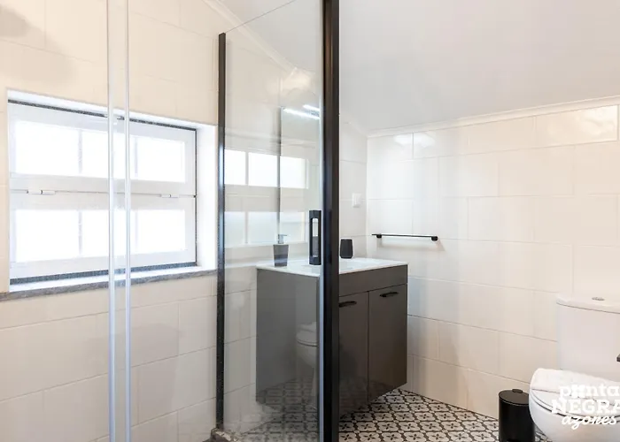 The Biscuit House By Pontanegraazores * 普拉亚达维多利亚